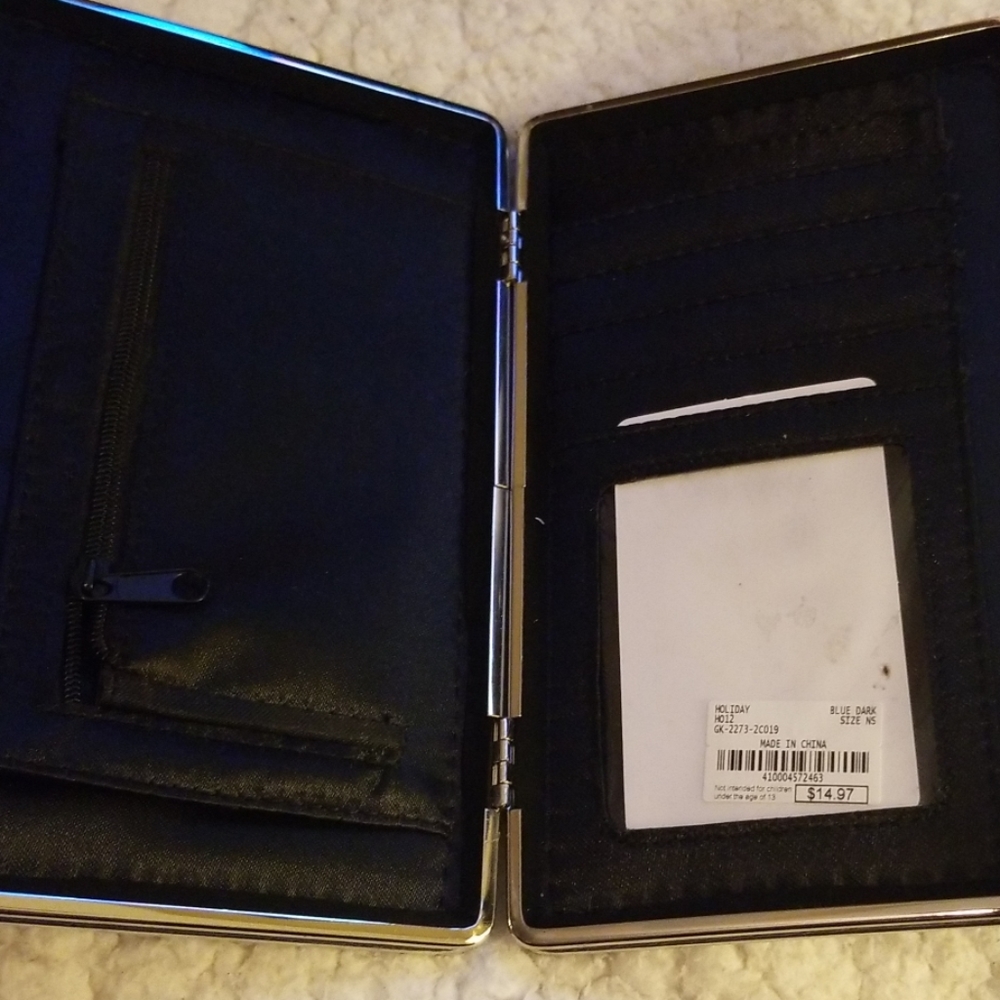 Wallet - Picture 2 of 2